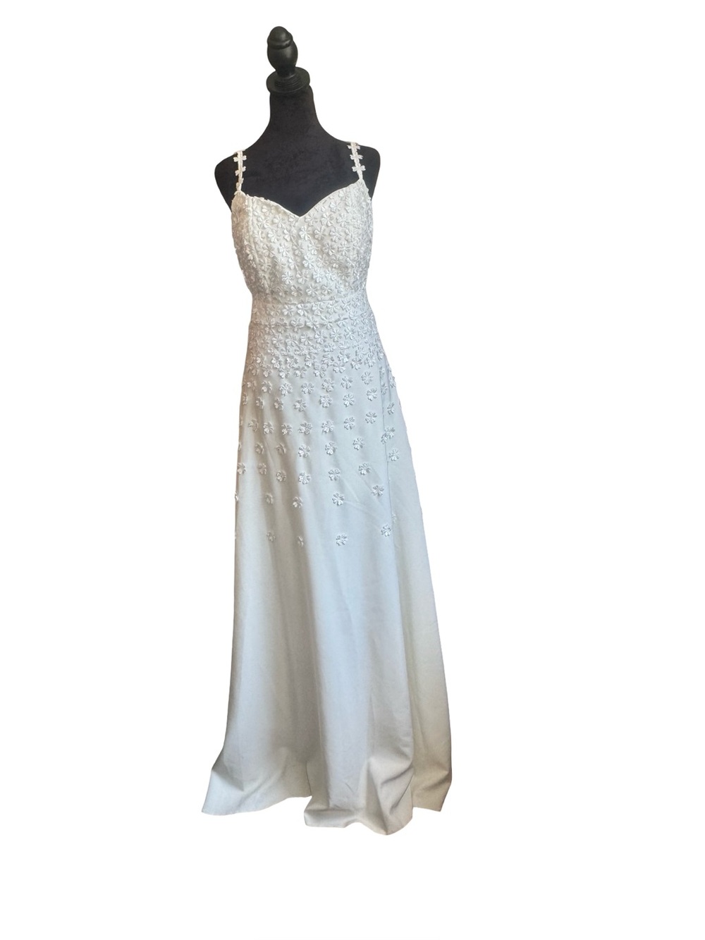 Beautify white gown with embroidered floral appliqué size medium by fame